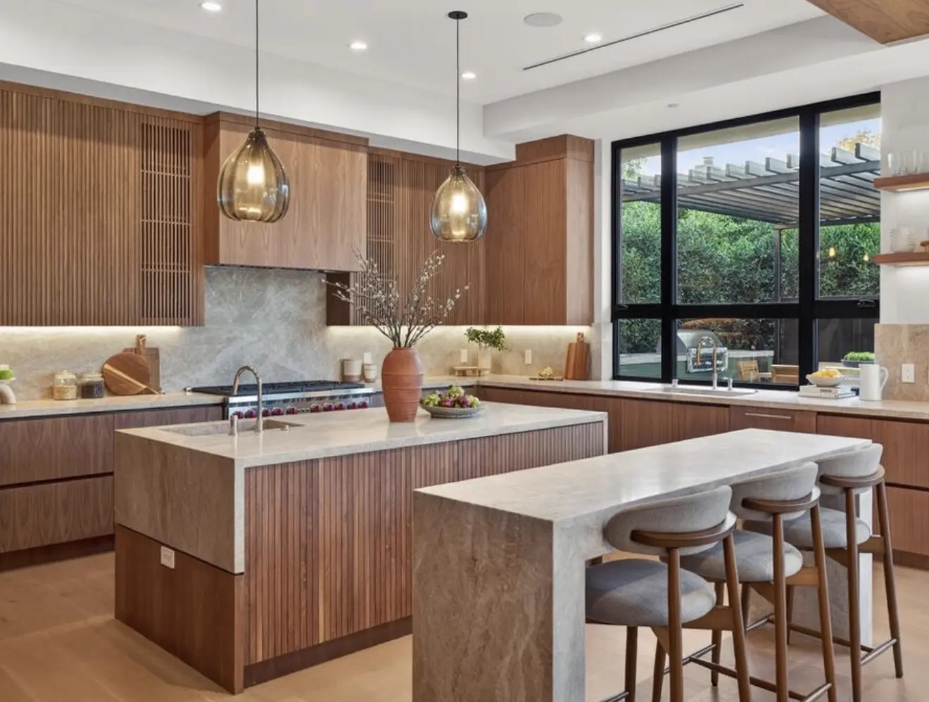 Kitchen remodel by W&W Builders Group in Los Altos Hills, CA — photo 2
